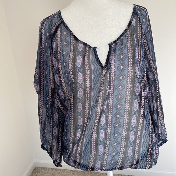 Sheer Blue & Purple Print Top 💕 - Picture 2 of 2